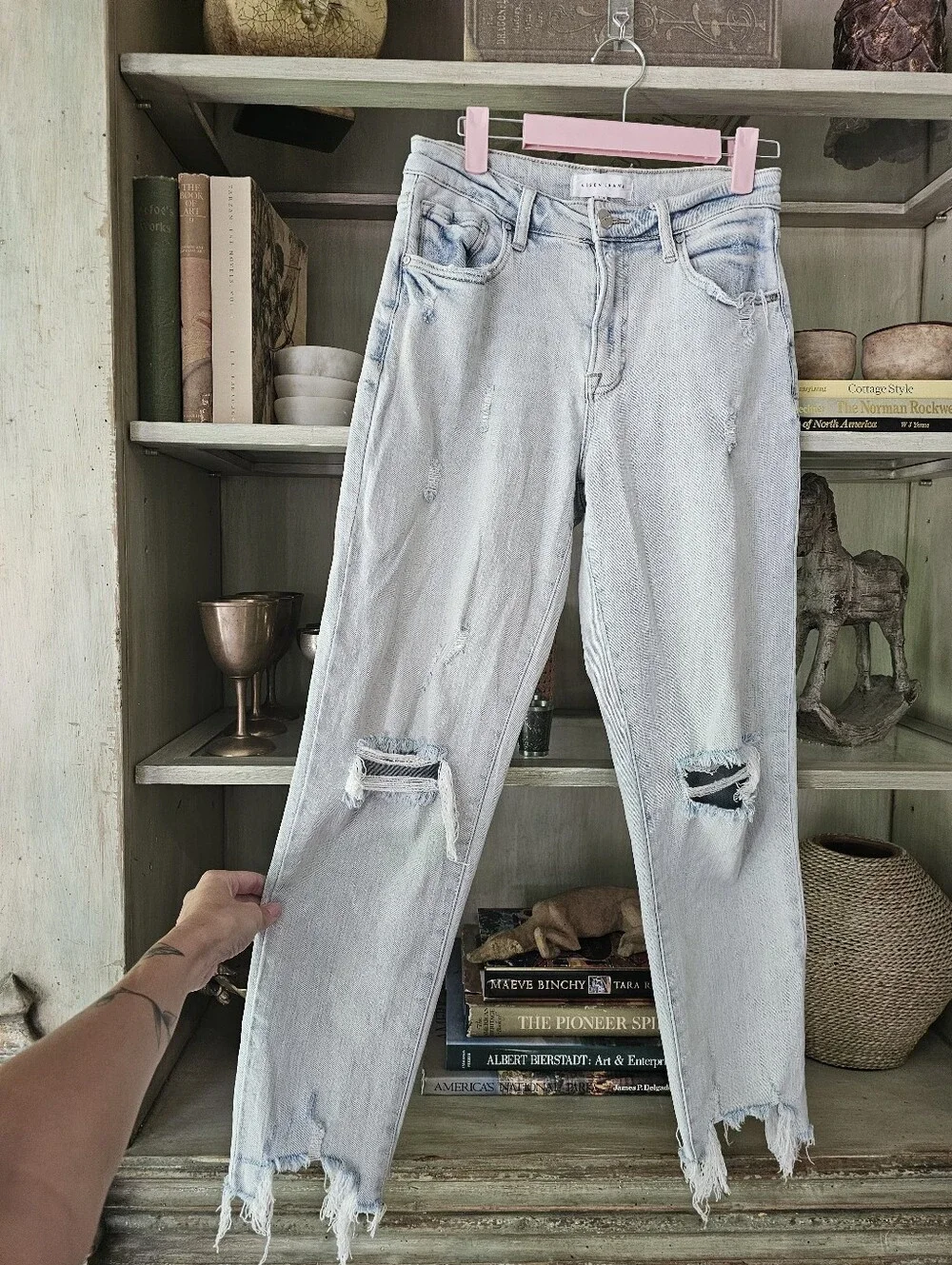 Risen High-Rise Knee Distressed Raw Hem Riley Ankle Jeans 7/28